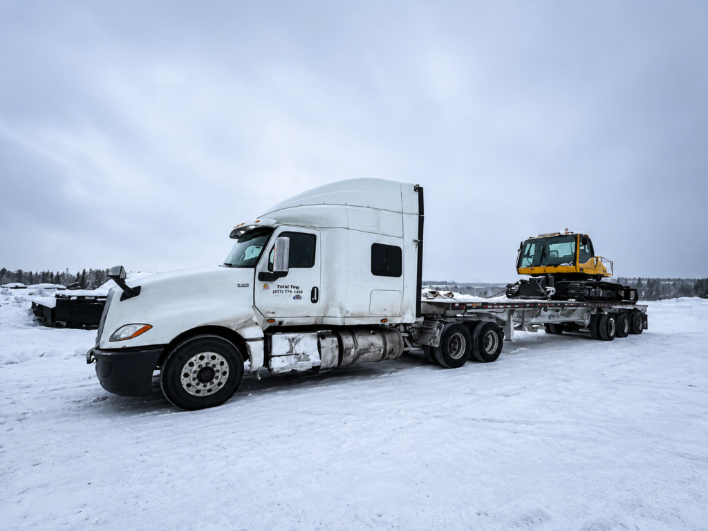 Heavy Equipment Transport in Thunder Bay